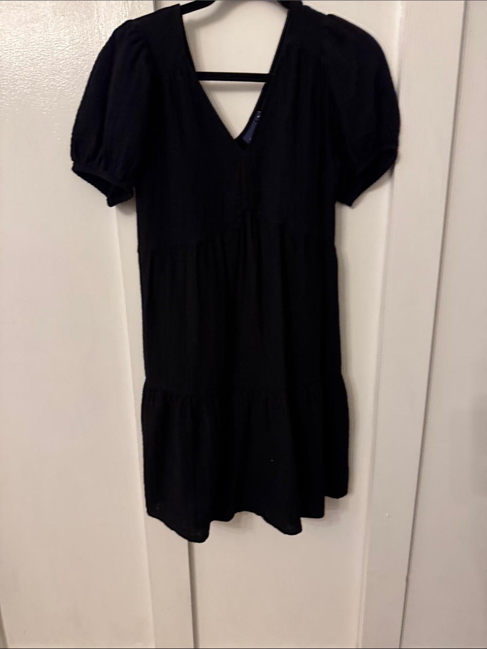 Gap Black V-Neck Puff Sleeve Tiered Dress